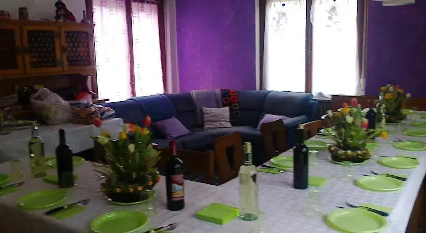 Mac House