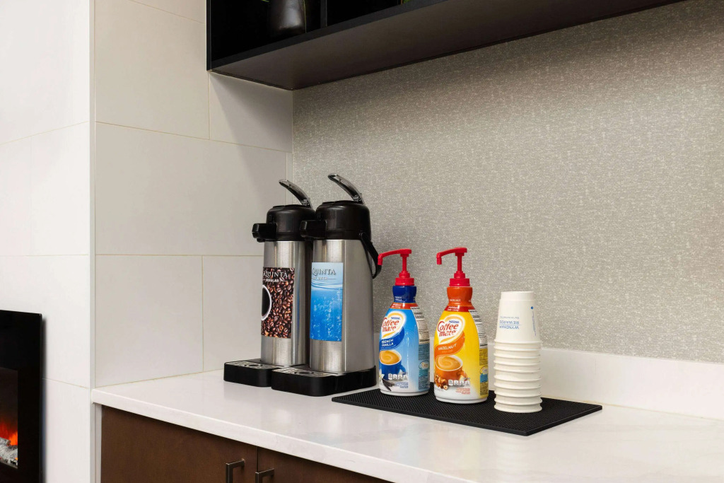 La Quinta by Wyndham Santa Clarita - Valencia