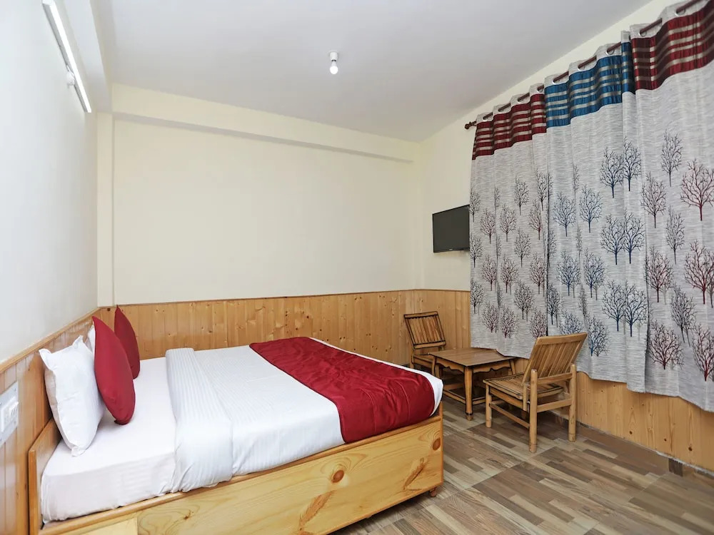 OYO 14401 Home Delightful Studio Naggar Road
