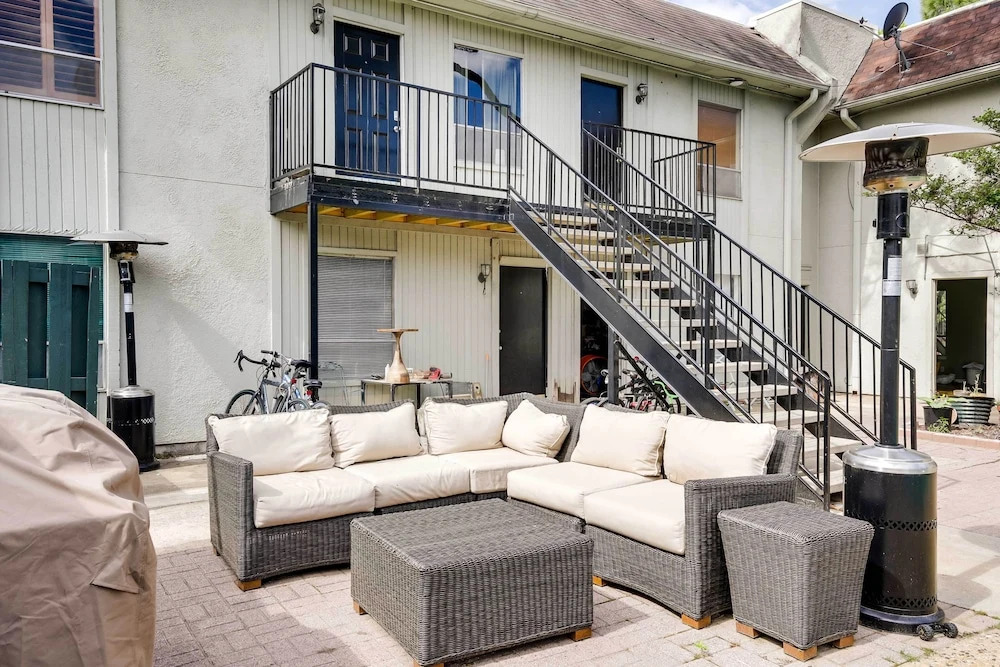 Dallas Condo w/ Pool Access - Walk to Knox Street!