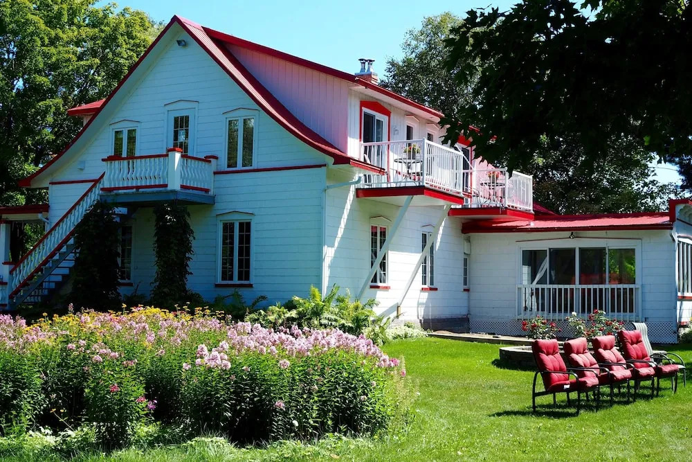 Maison Ancestrale Simard 1852