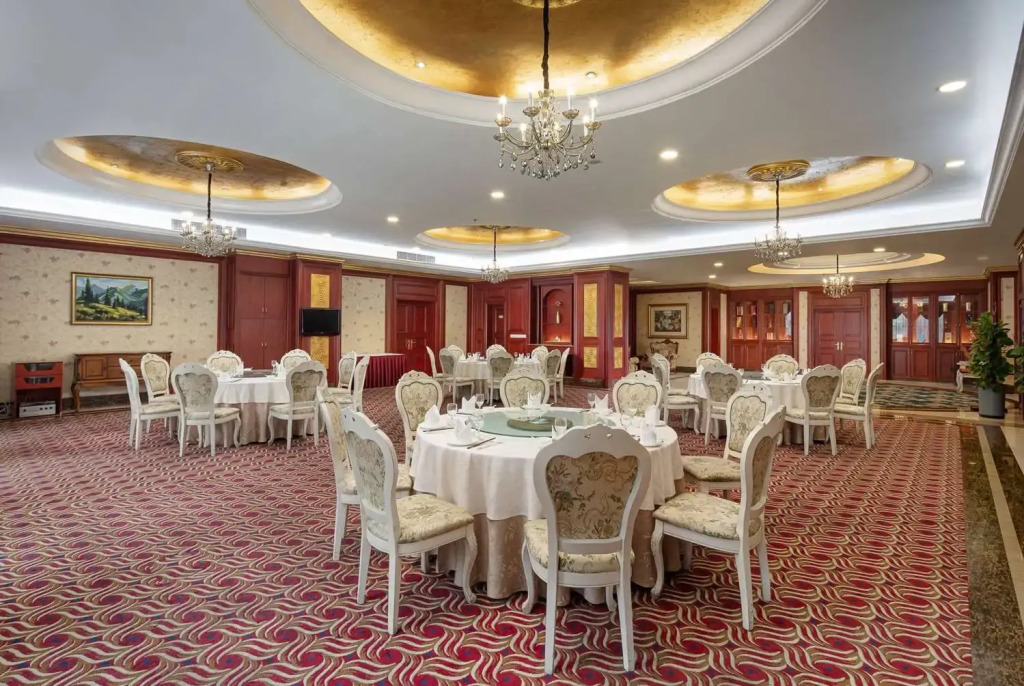 Ramada Plaza Chongqing West Hotel