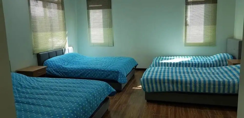 Greenlane 98 / 5 Rooms / 5 Bathrooms / 25 Pax