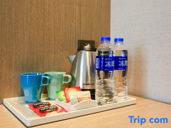 Grace Select Hotel (Wuhan Baishazhou Yangsigang Yangtze River Bridge)