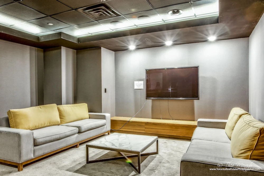 New Modern - DT King W Spacious 3BR