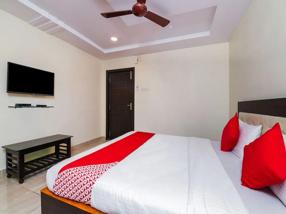 Oyo 26723 Rb Residency