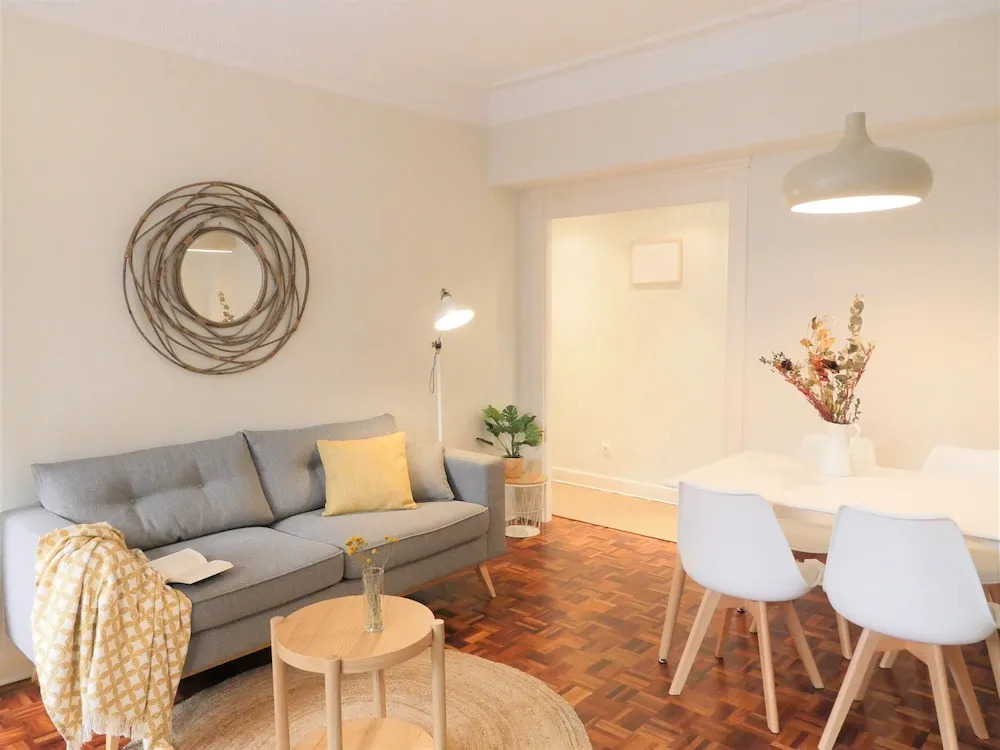 Charming and Stone Throw to Guggenheim & Old Town