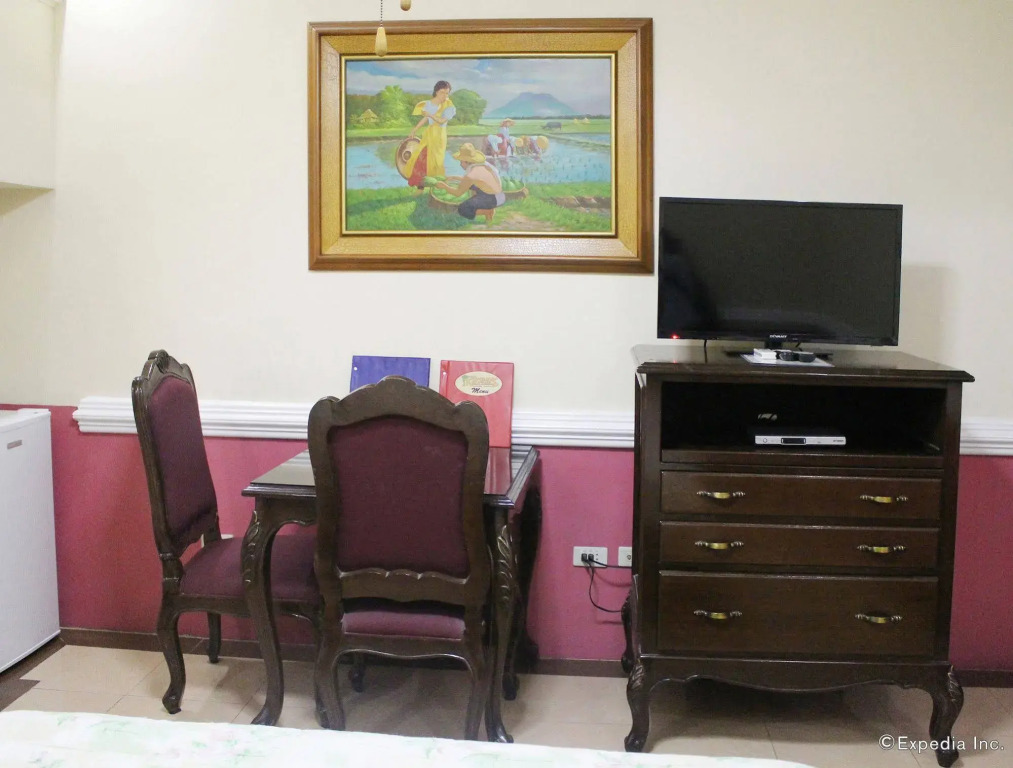 Kokomo's Suites Hotel
