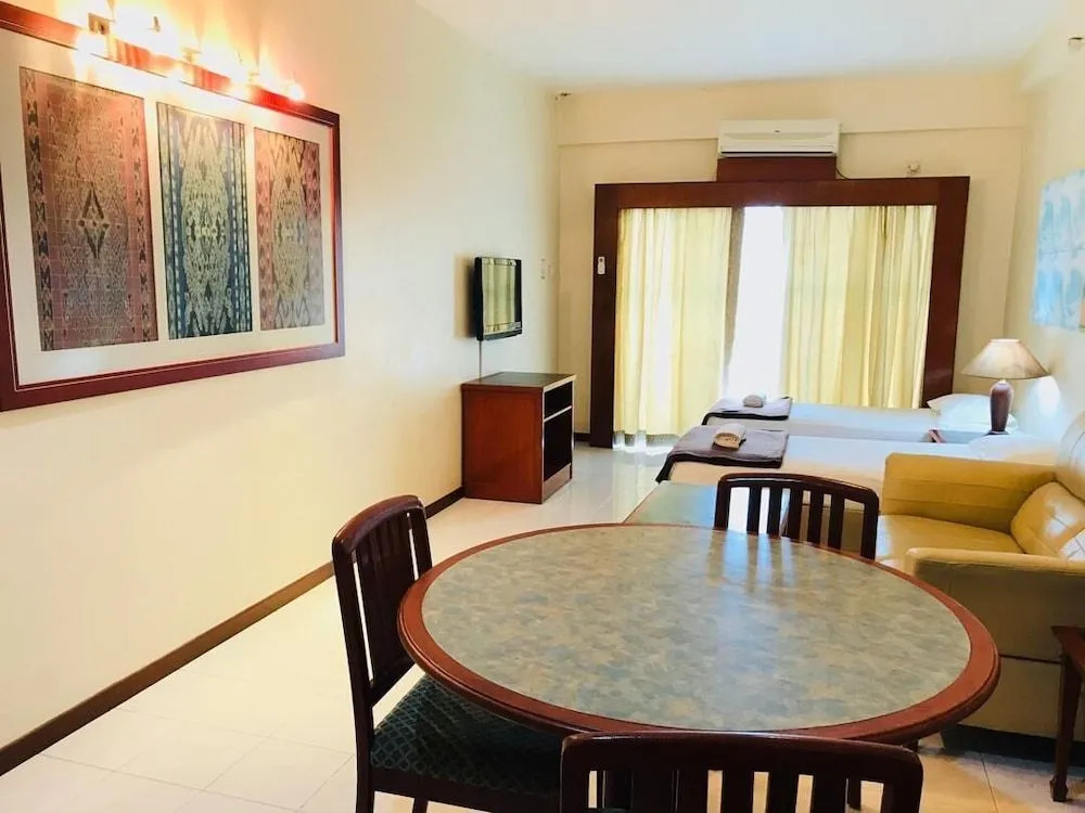LA ClassicCo Suites