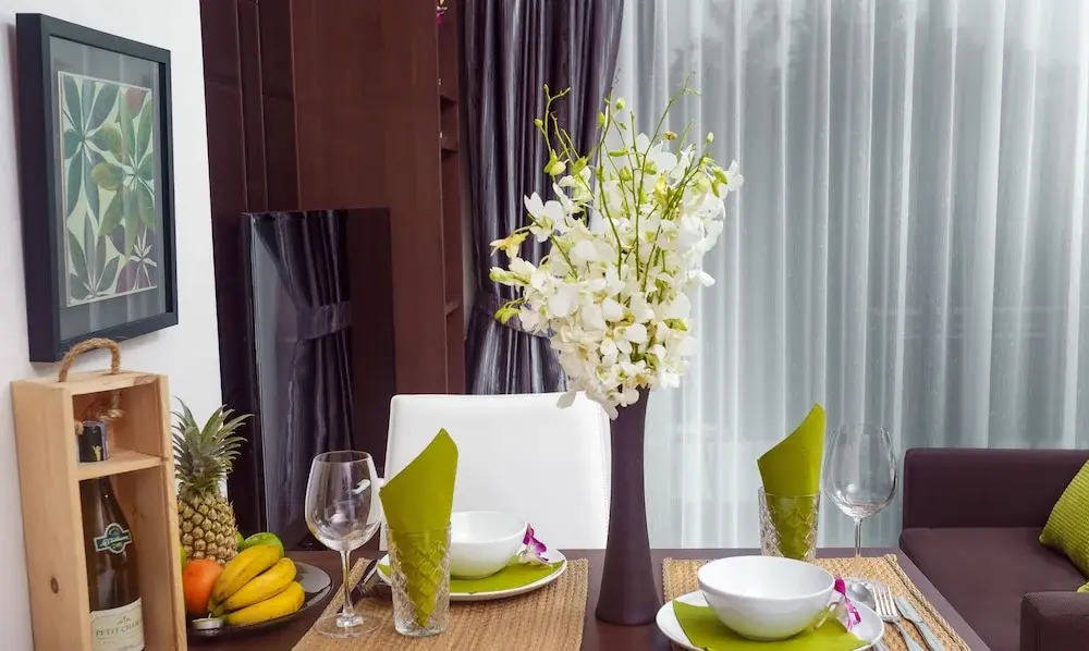 The Aristo Resort 32 by Holy Cow
