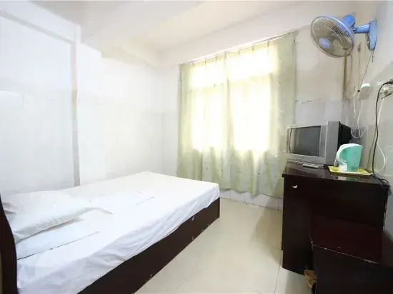 Nanning Xinhua Hotel (Nanning Hydropower Hospital Nancheng Department Store)