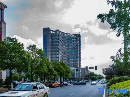 Jun Du Holiday Hotel (Changshan Lugu Meixi Lake)