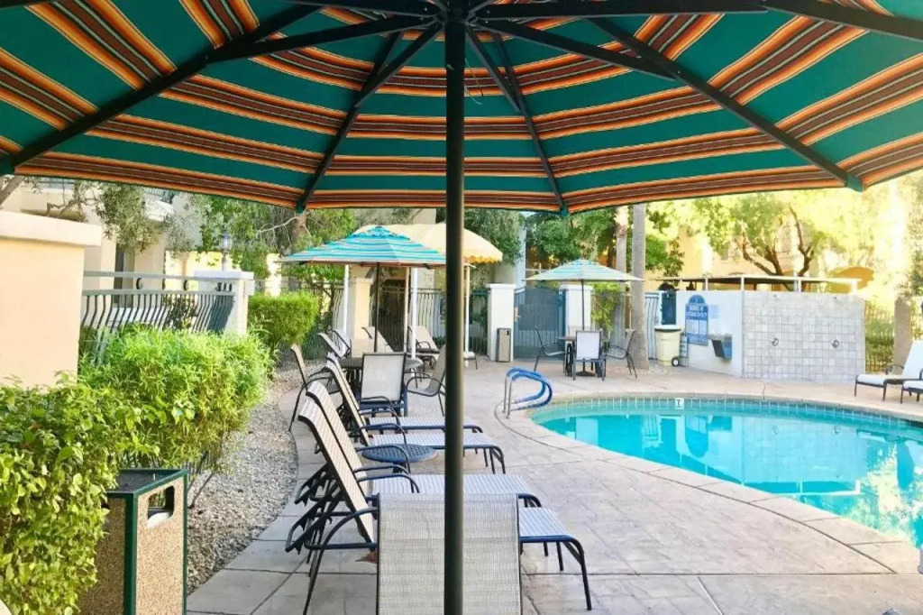 Club de Soleil All-Suite Resort