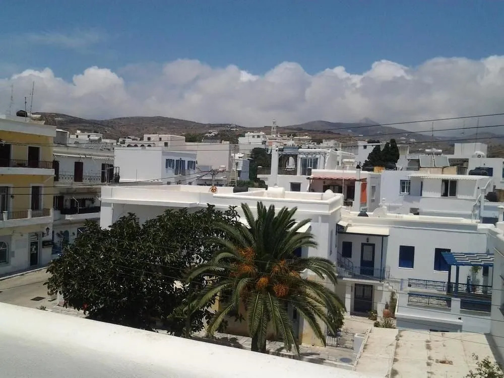 Noe Rooms In Center Of Tinos