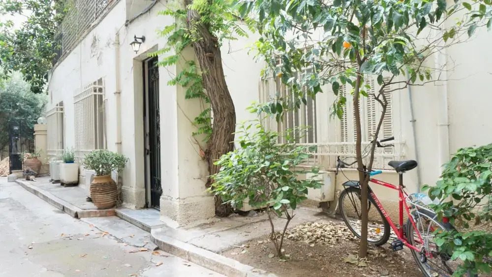 Secret Garden, 3br, Cozy and Quiet Athens Gem