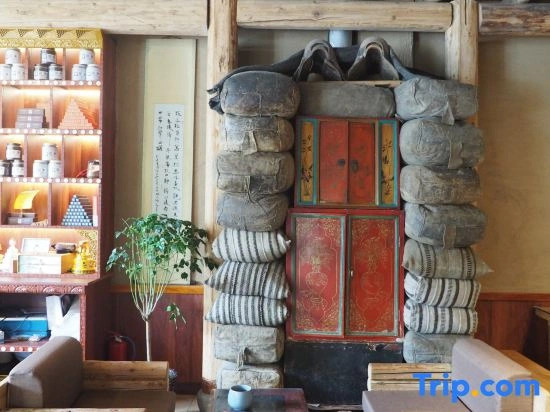 Shangu Homestay (Yagetang Branch)