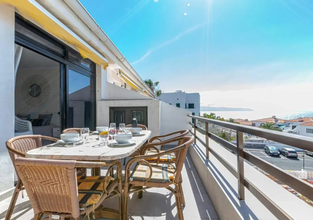 Panoramic View Sunflower Apartment by DreamHomesTenerife