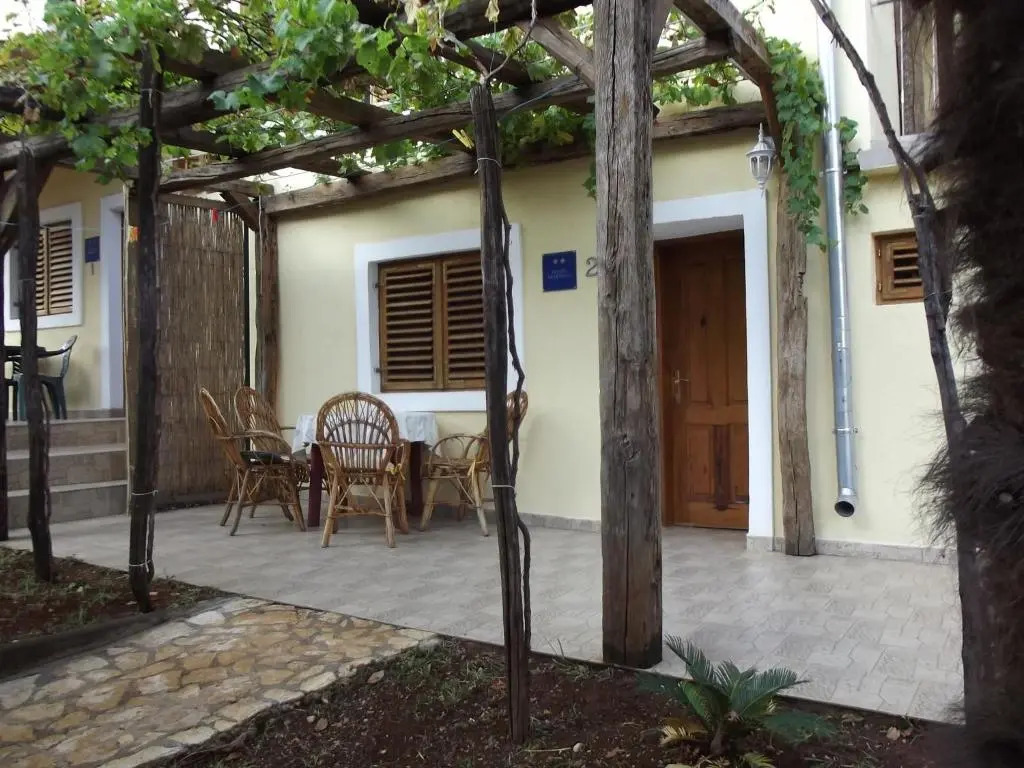 Apartments Vinetilia
