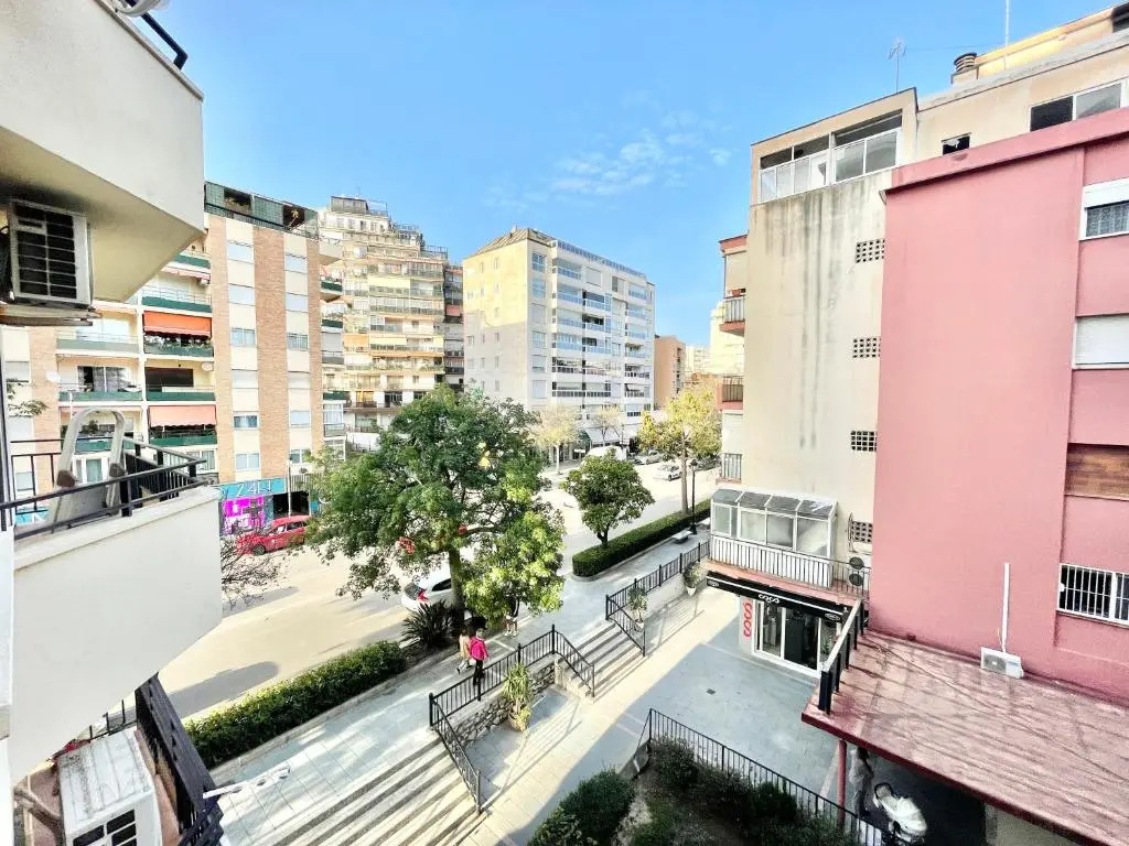 Arias Maldonado 250m of beach