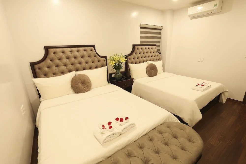 Royal Văn Phú Hotel
