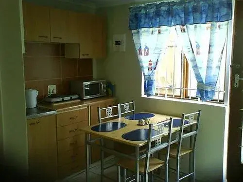 41 on Cedar Bed and Breakfast
