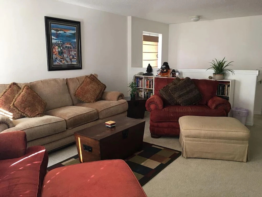 Berkeley Executive - Five Bedroom Home