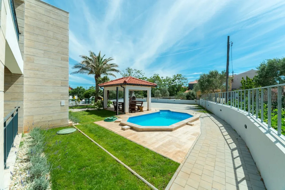 Villa Mirakul