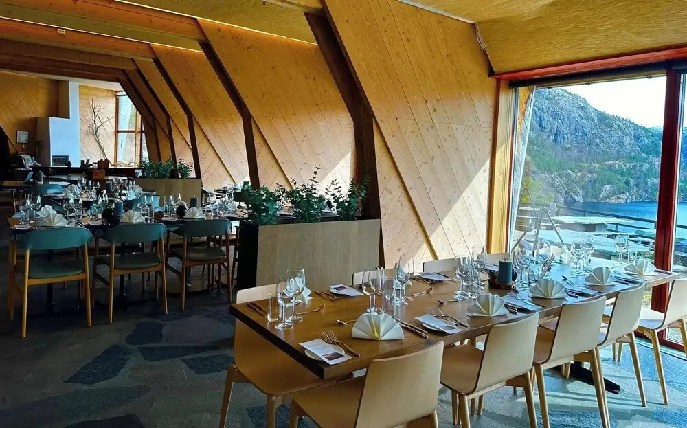 Preikestolen Hotel & BaseCamp - Preikestolen trailhead