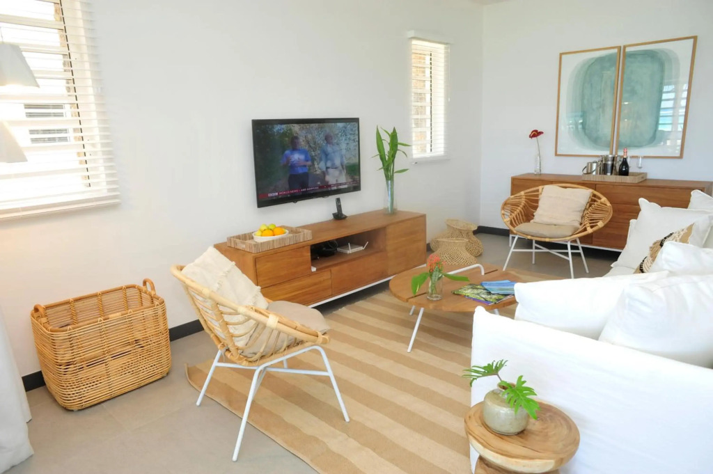 OBiches Beachfront Apartment Trou-aux-Biches