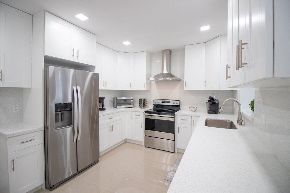 Like New Miami Springs Family Home