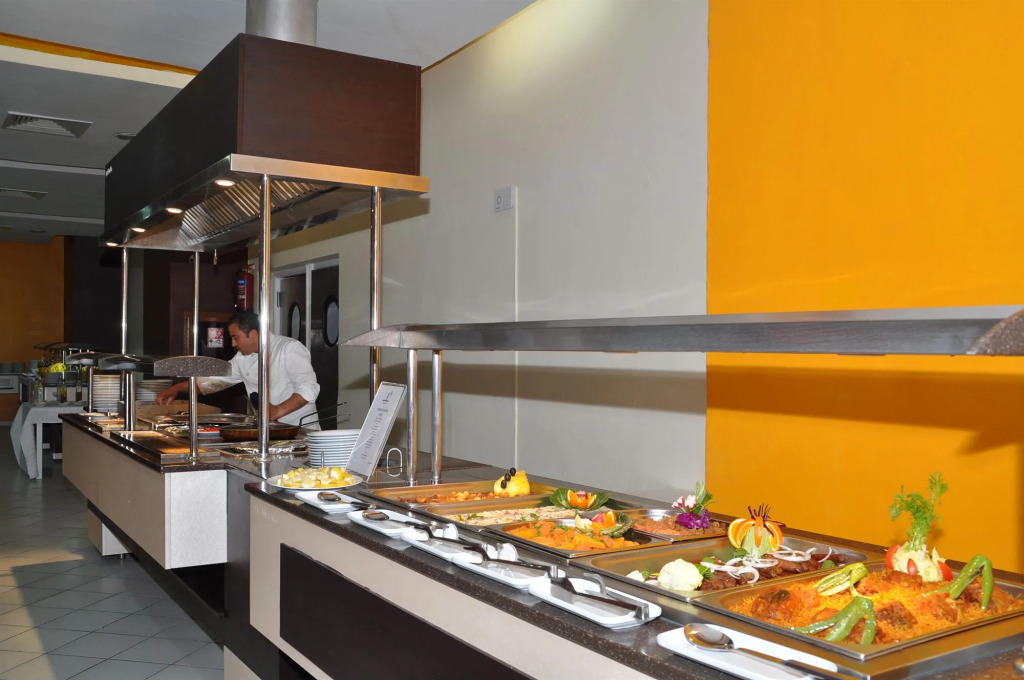 Hotel Neptunia Skanes