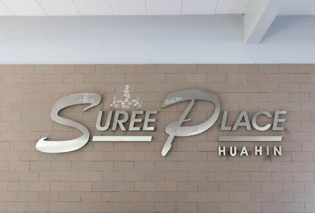 Suree Place Hostel