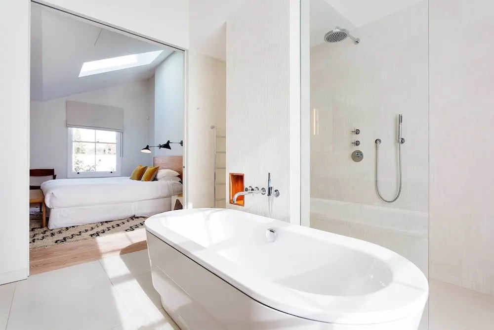 Veeve - Canonbury Charm