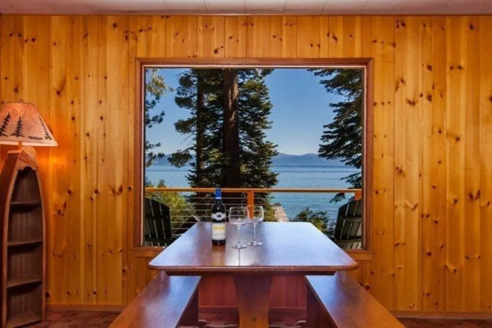 Couples Cove Lakefront Cabin