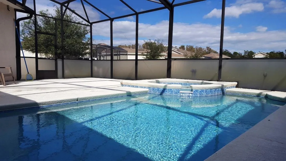 New Luxury 4 Bedroom Villa