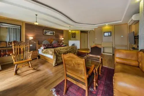 Kashmir Mahal Resorts by Stay Pattern