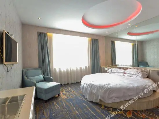 Yading Bay Hotel