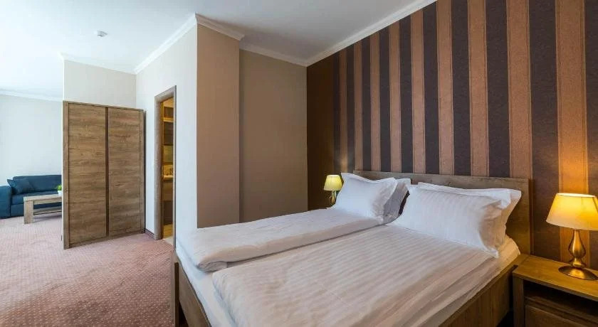 Sky Hotel