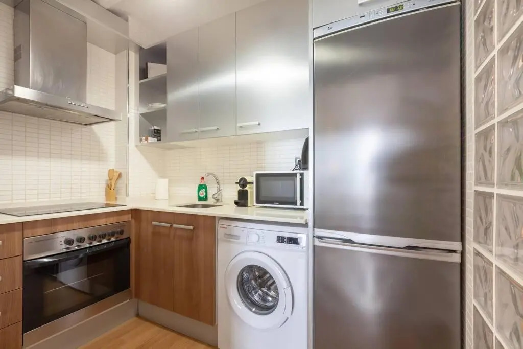 Beautiful Apartment in Abat Street by Batuecas