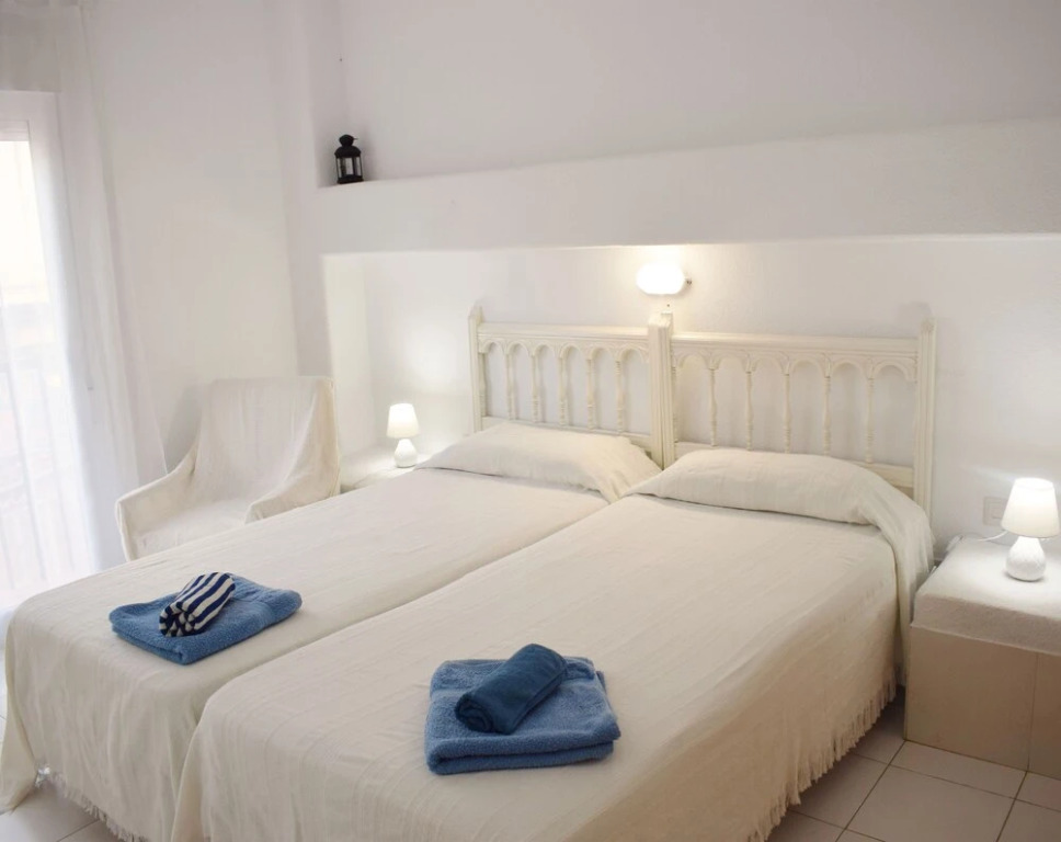 Balcon Europa 1-1c