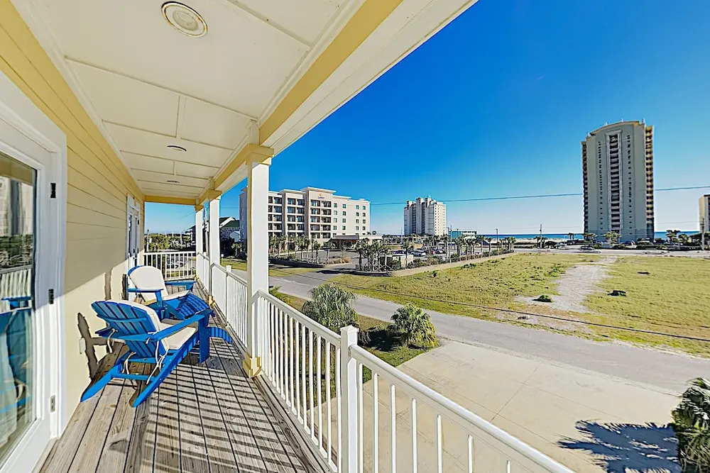 Gorgeous East Beach W/ Pool - Steps To Sand 5 Bedroom Home