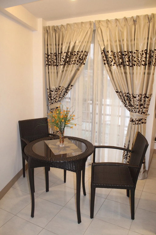 Anahaw Studio Suites