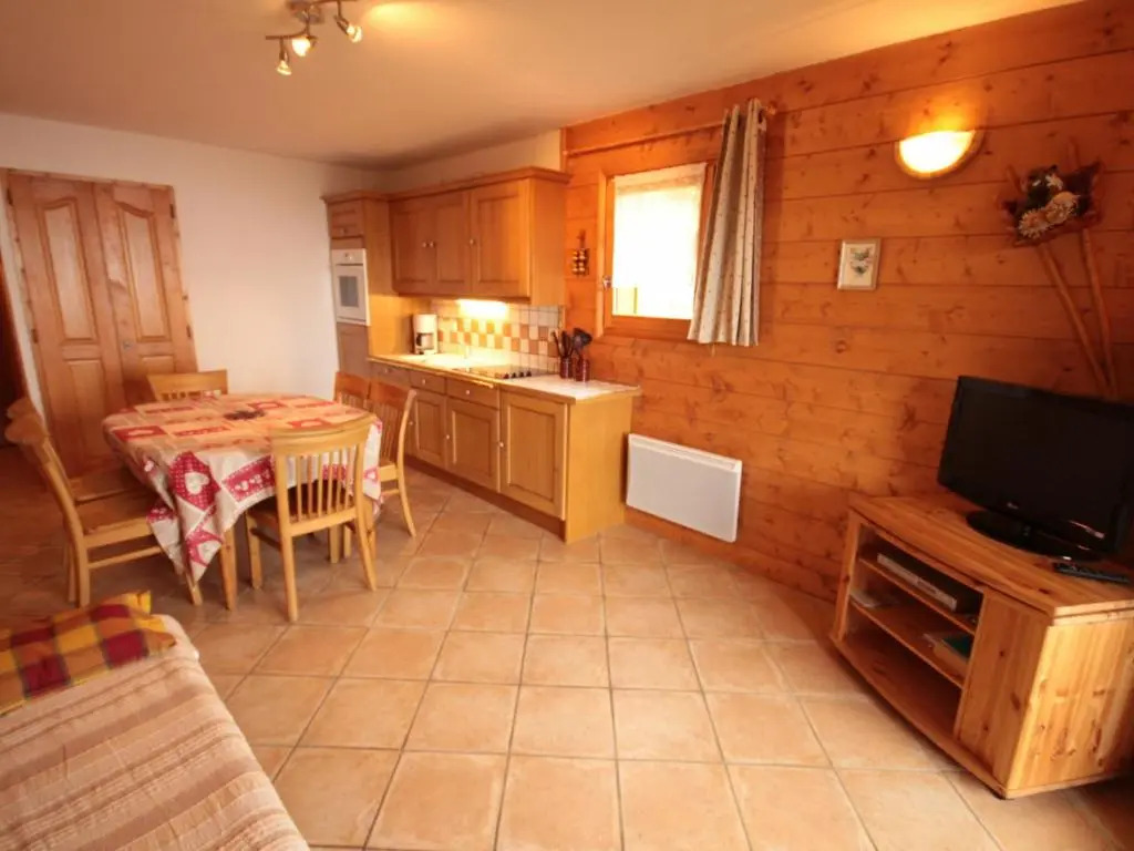 Charmant T3 avec garage et animaux acceptés - FR-1-293-254