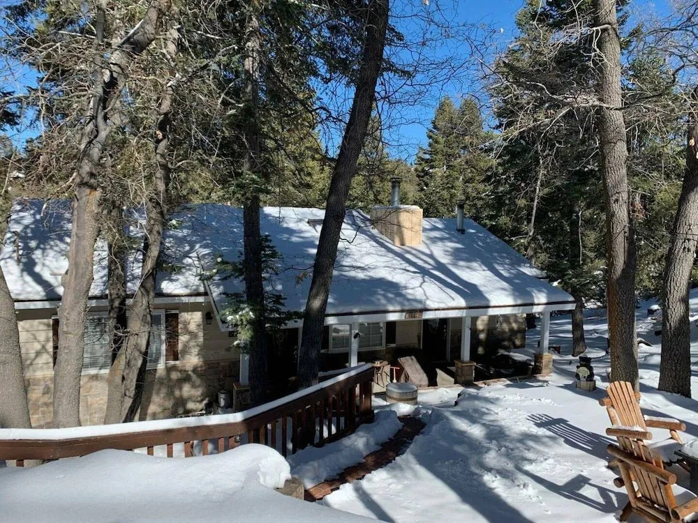 Apple Bear Cottage