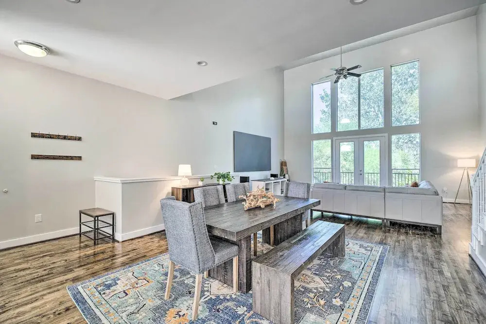 3-story Houston Townhome: 1 Mi to Minute Maid Park