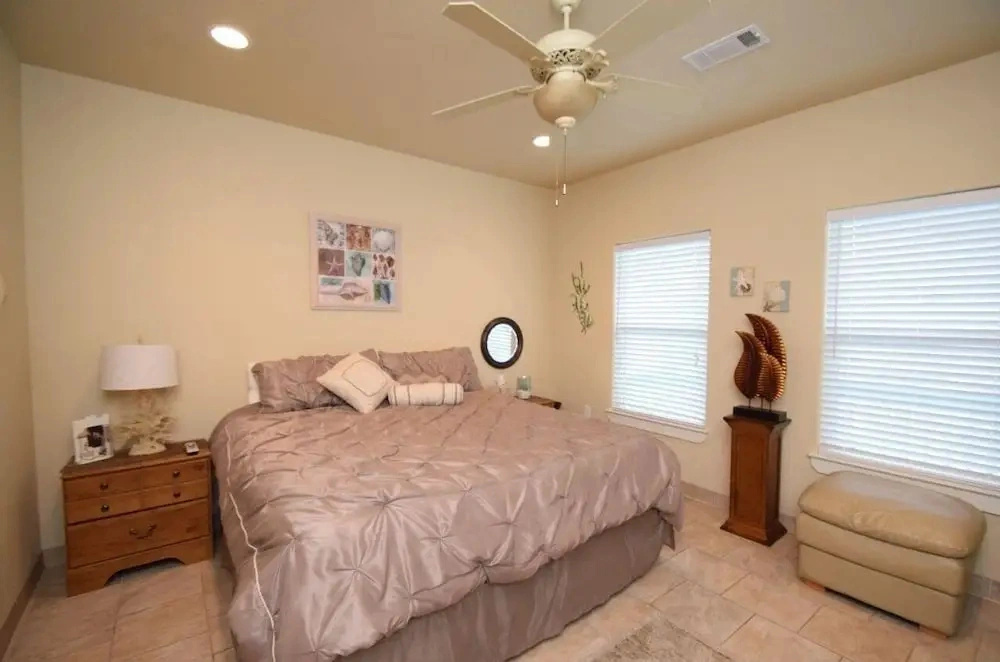 Sum Beach 4 Bedroom Home