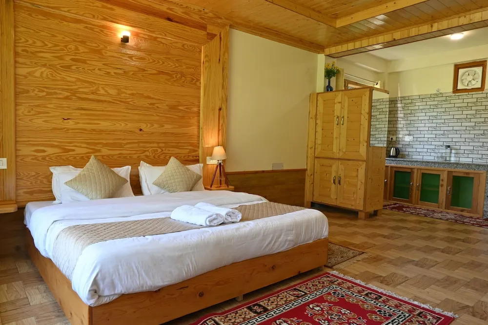 Cascade Mountain Retreat Manali