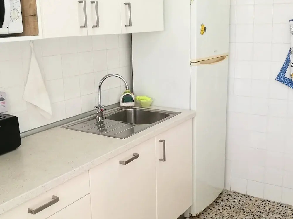 Apartment A 150 M From the Beach, With Three Bedrooms for 6 People