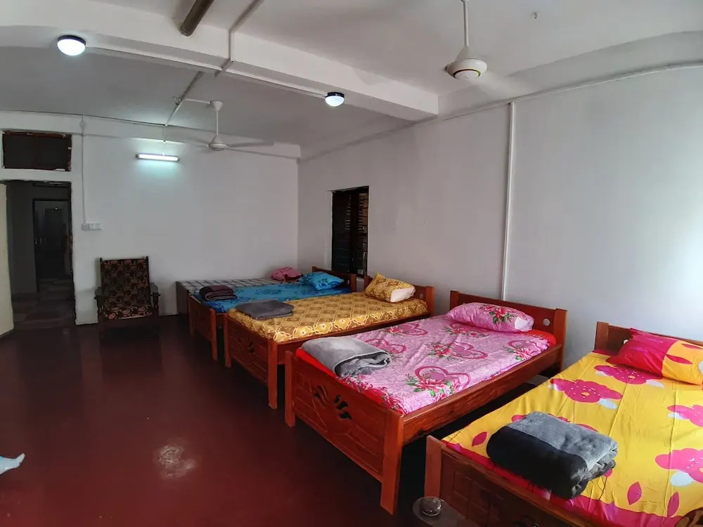 Mamdali Hostel