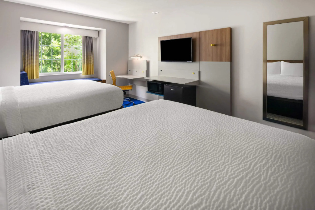 Microtel Inn & Suites - Kearney